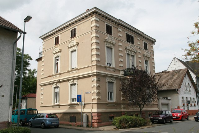 Walburgastraße 1